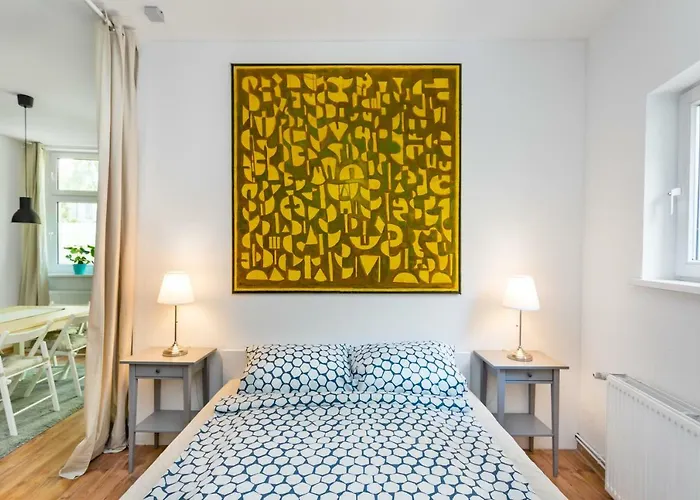 Der Schoene Ernst * Berlin