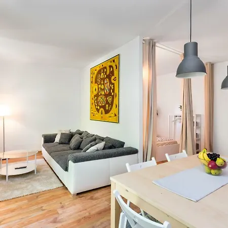 Der Schoene Ernst * Berlijn