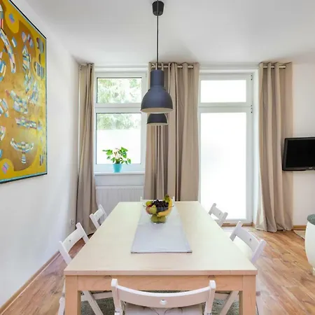 Der Schoene Ernst Apartmán